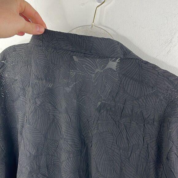 Maggie Barnes Black Tropical design crinkled button down 3/4 sleeves size 32W - Picture 5 of 8